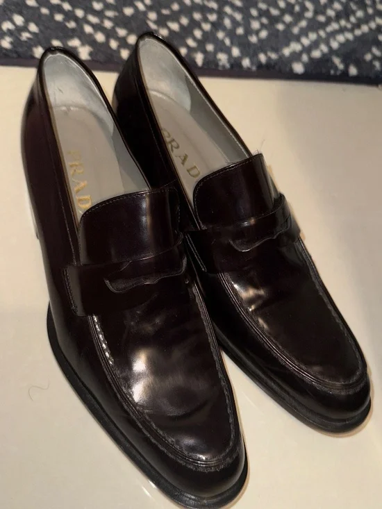 Prada Black Loafers - Picture 4 of 6
